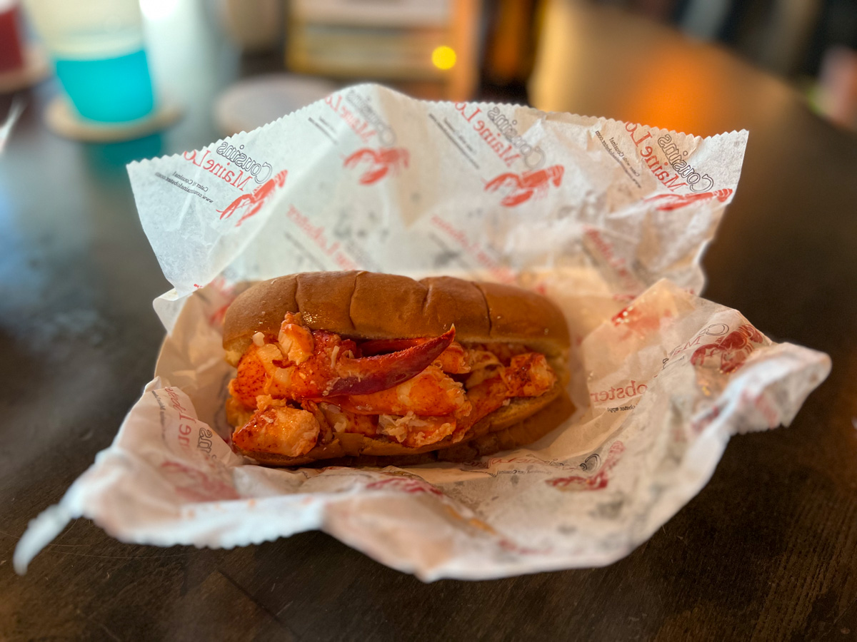 Connecticut Lobster Roll - Cousins Maine Lobster | ViewFromALove