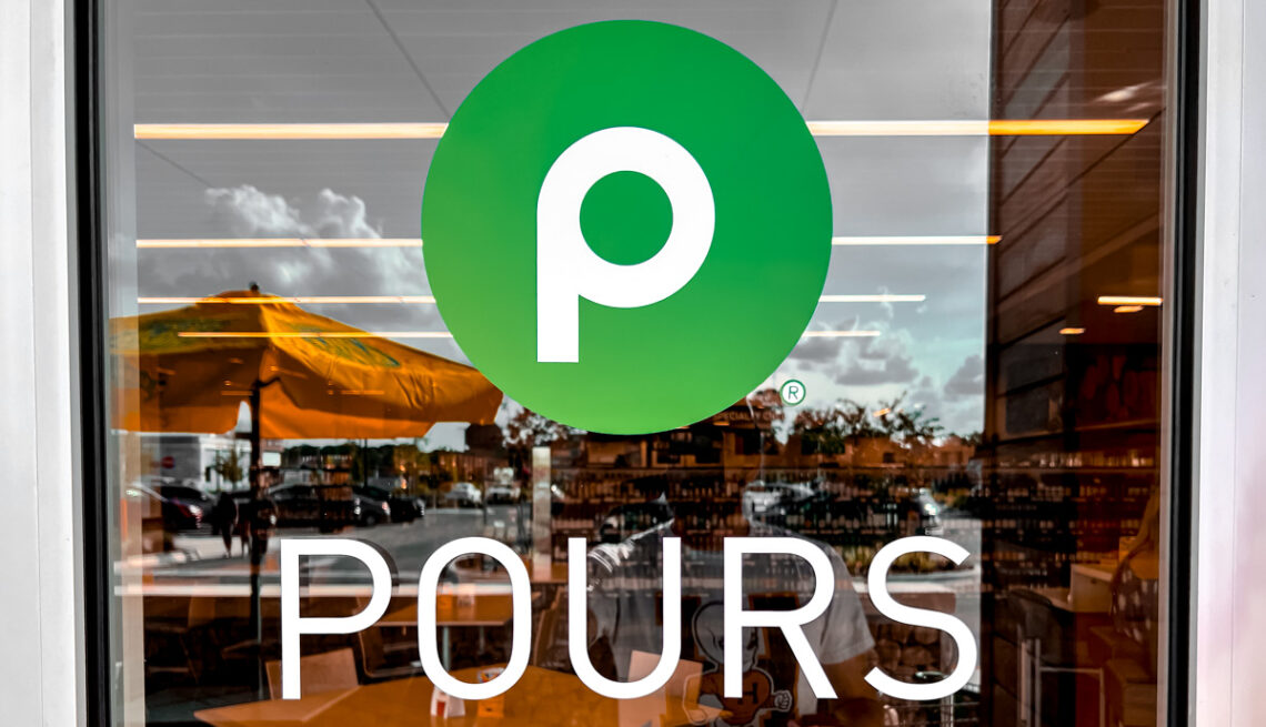 Publix Pours Cafe & Bar (Review) | ViewFromALove
