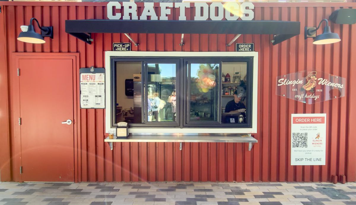 Slingin' Wieners at The Block Jax